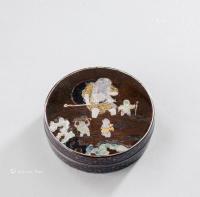  清康熙（1662-1722） 大漆嵌螺钿童子戏弥勒纹香盒