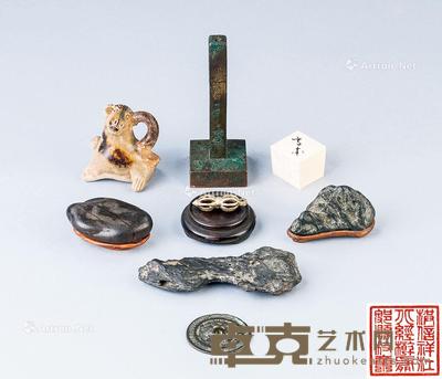  各式赏石 铜印 铜镜 金刚杵 瓷羊小摆件 （八件一组） 尺寸不一