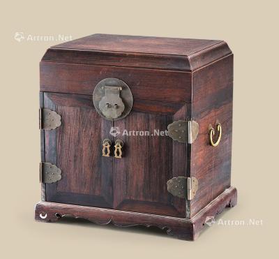  清代（1644-1911） 红木官皮箱