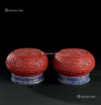  清乾隆（1736-1795） 剔红花卉纹捧盒 （一对）