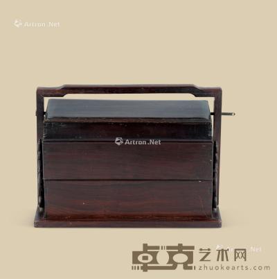  清代（1644-1911） 紫檀长方提梁盒 长34cm；宽19.9cm；高24.2cm