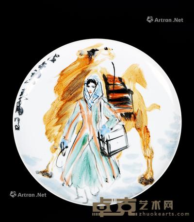 彩绘骆驼少女纹盘 直径32cm;高4.5cm