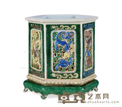  清光绪 素三彩镂雕螭龙六方笔筒 高12cm