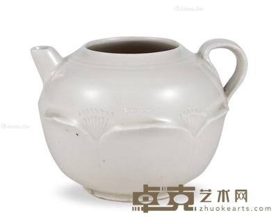  明 白釉执壶 高7cm