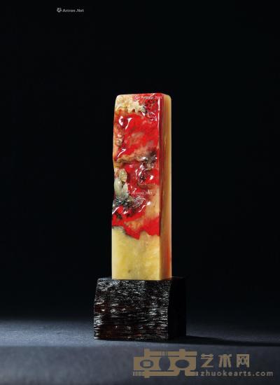  巴林鸡血石芙蓉红高浮雕纽章 2.8×2.8×11cm