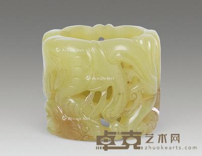 黄玉镂雕龙纹扳指 直径2;高2.5cm