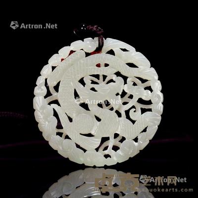 清 白玉龙纹挂件 直径5.7cm