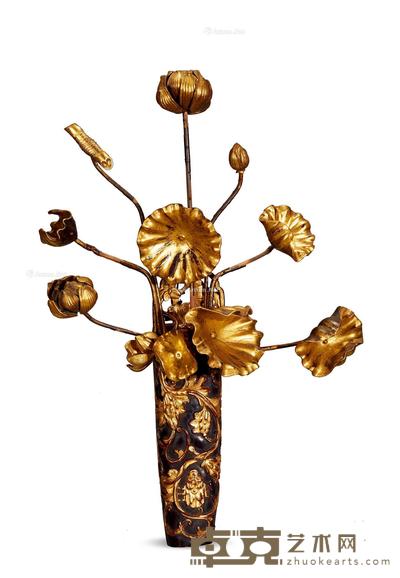 * 清 金漆木雕莲花壁瓶 高50cm;宽30cm