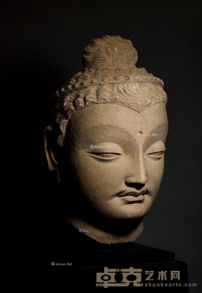  公元3至四世纪 泥塑佛陀头像 高47cm