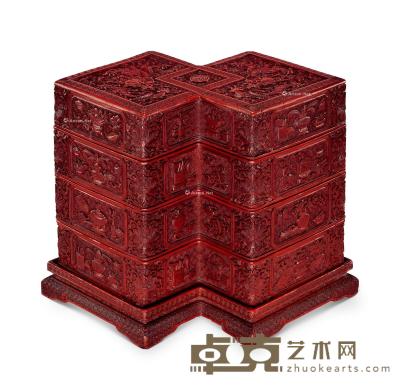  清乾隆 剔红双龙捧寿方胜式三撞盒 22.5×28×23cm