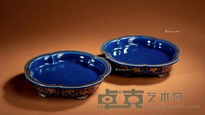  清乾隆 霁蓝釉描金花盆 （一对） 直径19.6cm×2