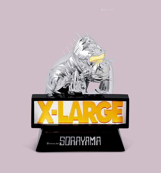  2018年作 X-LARGE 猩猩 电镀，LED灯
