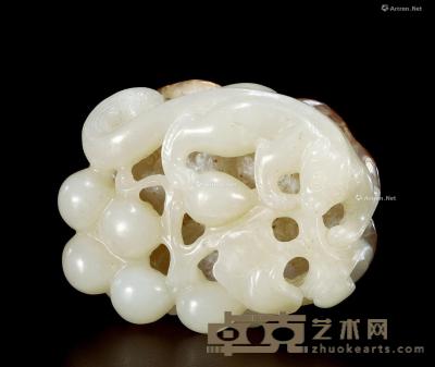  清中期 白玉洒金松鼠葡萄 高5.5cm