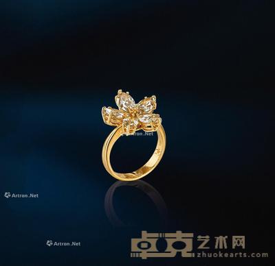 3.55克拉金镶钻石花型戒指 --