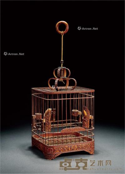  清·竹雕喜鹊登梅纹鸟笼 高28.8cm；长17cm；宽17cm