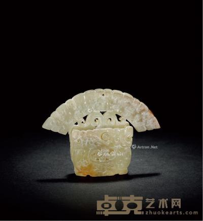  春秋-战国·白玉雕龙纹活环节佩 长6.2cm；宽4.5cm