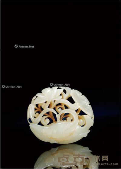  元·白玉镂雕连年有余牌 长7.6cm；宽6.4cm