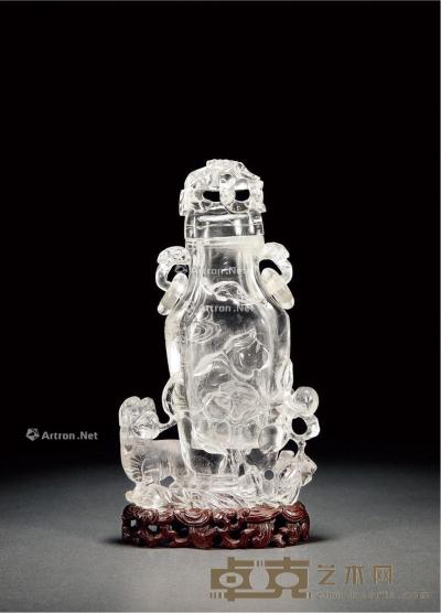  清·水晶镂雕瑞兽活环耳赏瓶 带座高27.2cm；高24.8cm