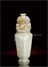  明-清·白玉浮雕螭龙纹菱形瓶