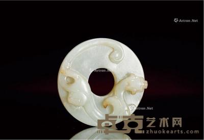  清·白玉雕螭龙谷纹佩 外径5.5cm；内径1.6cm
