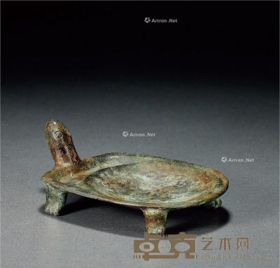  唐·青铜龟形砚 长13.7cm；宽7.4cm