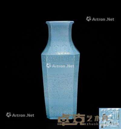  清 天青釉四方瓶 高72cm