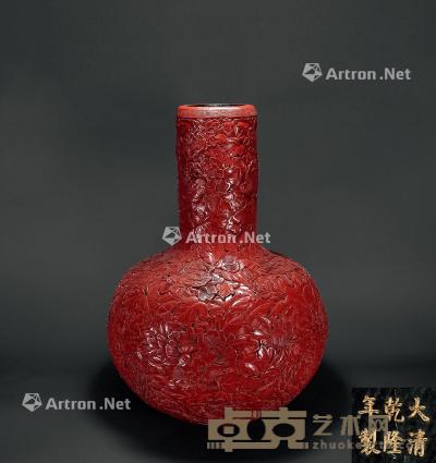 清 剔红牡丹花卉天球瓶 高58cm