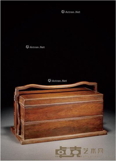 清·黄花梨提盒 高23.8cm；长40cm；宽21.2cm