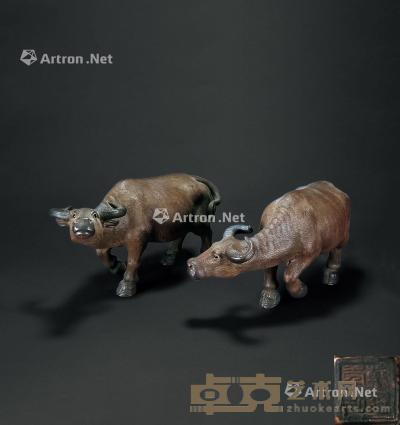  民国 雕瓷牛摆件 长32cm
