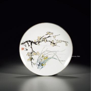  现代 梅兰图瓷盘