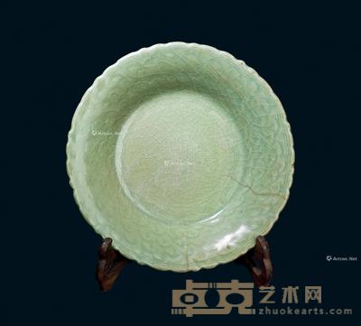 * 明代 花卉纹龙泉窑盘(自然开裂) 高4.6cm;直径20.5cm