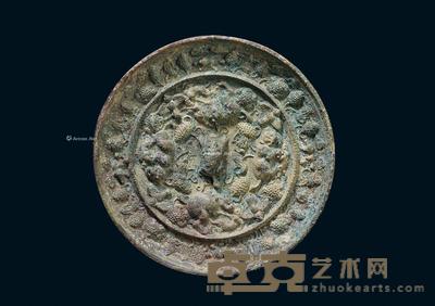 * 汉代 汉代松鼠葡萄铜镜 高1.3cm;直径13cm