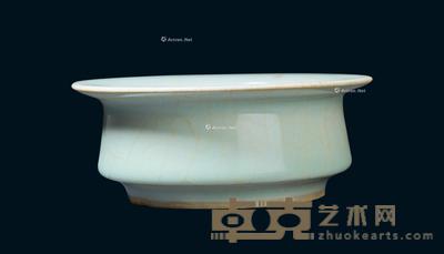 * 元代 龙泉天青釉折沿洗 高5cm;直径12.2cm