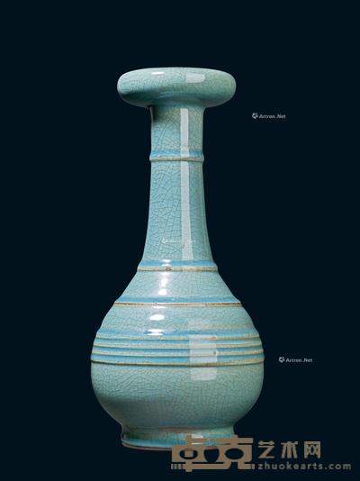 * 清代 蓝釉弦纹长颈盘口尊 高32cm;底直径9.5cm