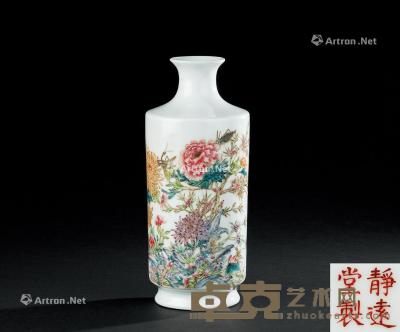  民国 粉彩四季花卉纹瓶 直径10.5cm；高25.3cm 