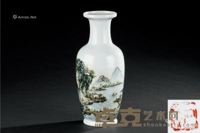  粉彩珠江帆影图纹瓶 直径12.7cm；高29.5cm 