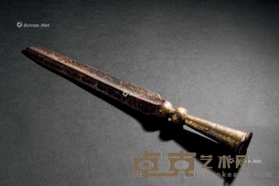  清代 铜鎏金花卉纹长矛 直径3.7cm；高40cm