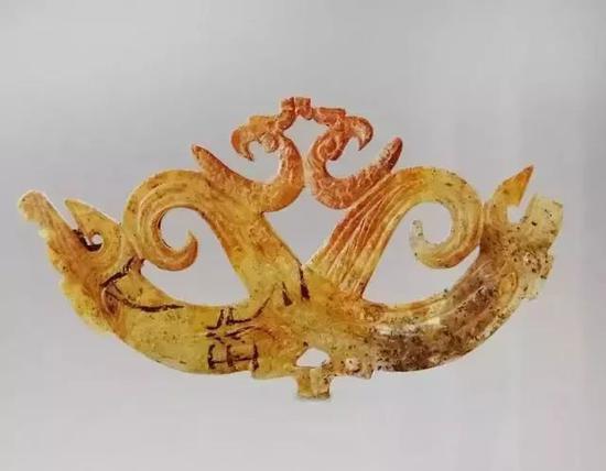 双龙玉佩