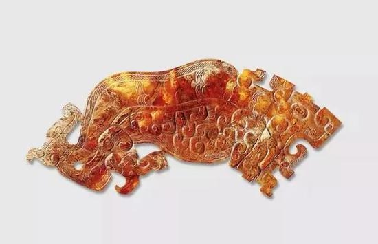 虎形玉佩