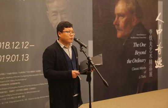 北京画院美术馆展览部主任薛良先生主持开幕式