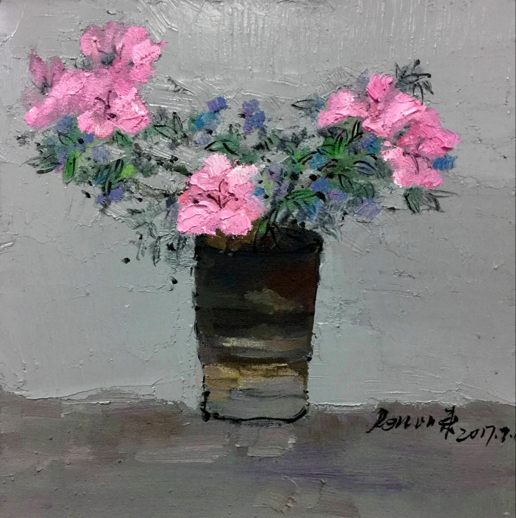 《插下古董花瓶里的花》