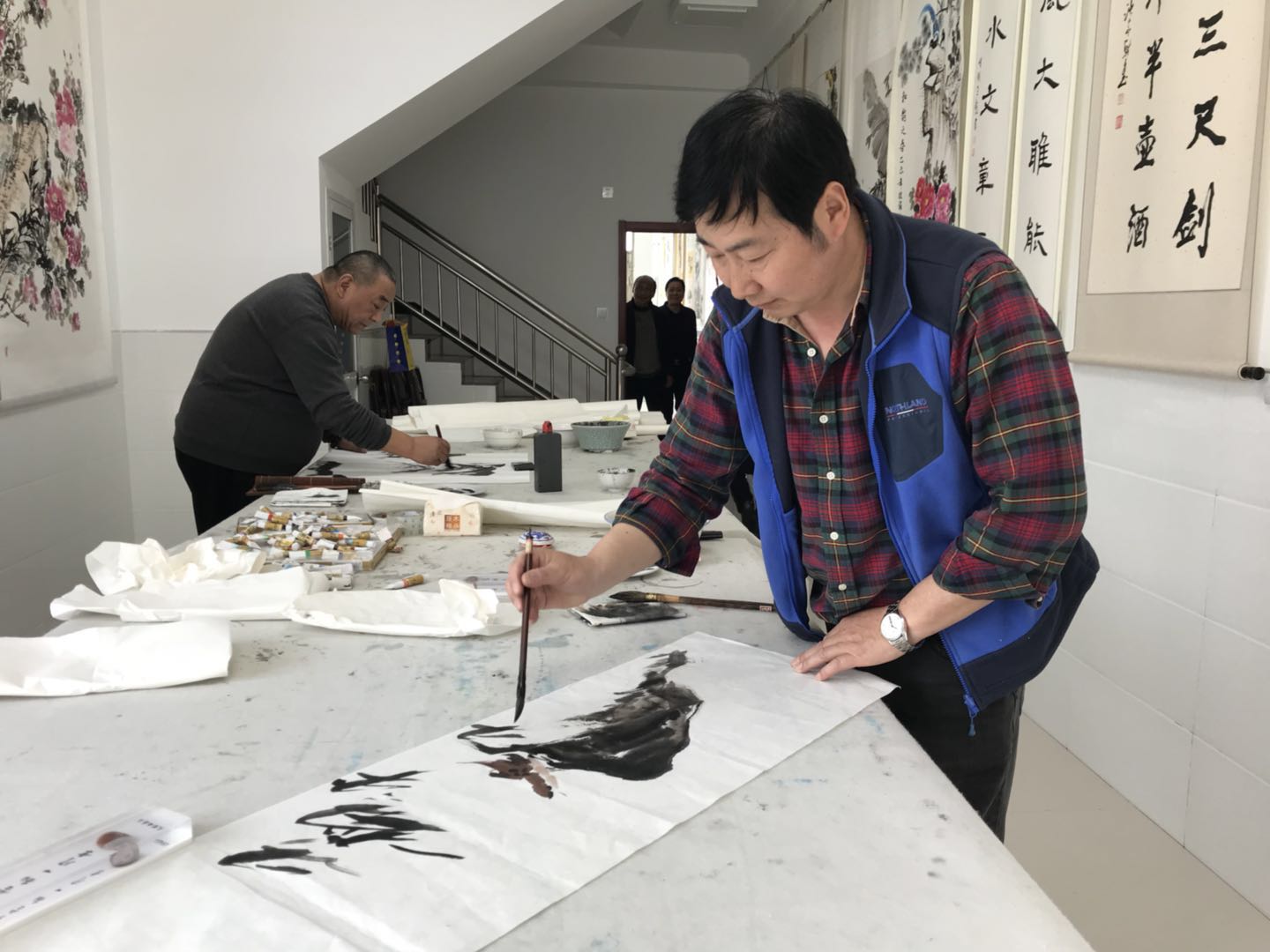 2019年3月20日江苏省花鸟研究会在钱乐缘秘书长的带领下，在南京六合横梁的创作基地举办笔会