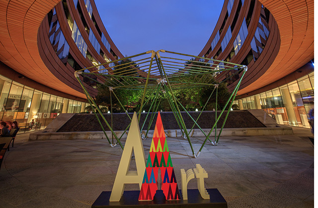 01_上海城市艺术博览会现场图，酒店中庭区域，AArt版权所有