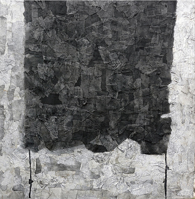 胡毅 衣系列之二 宣纸，墨，箔，矿物色 100×100cm 2016年