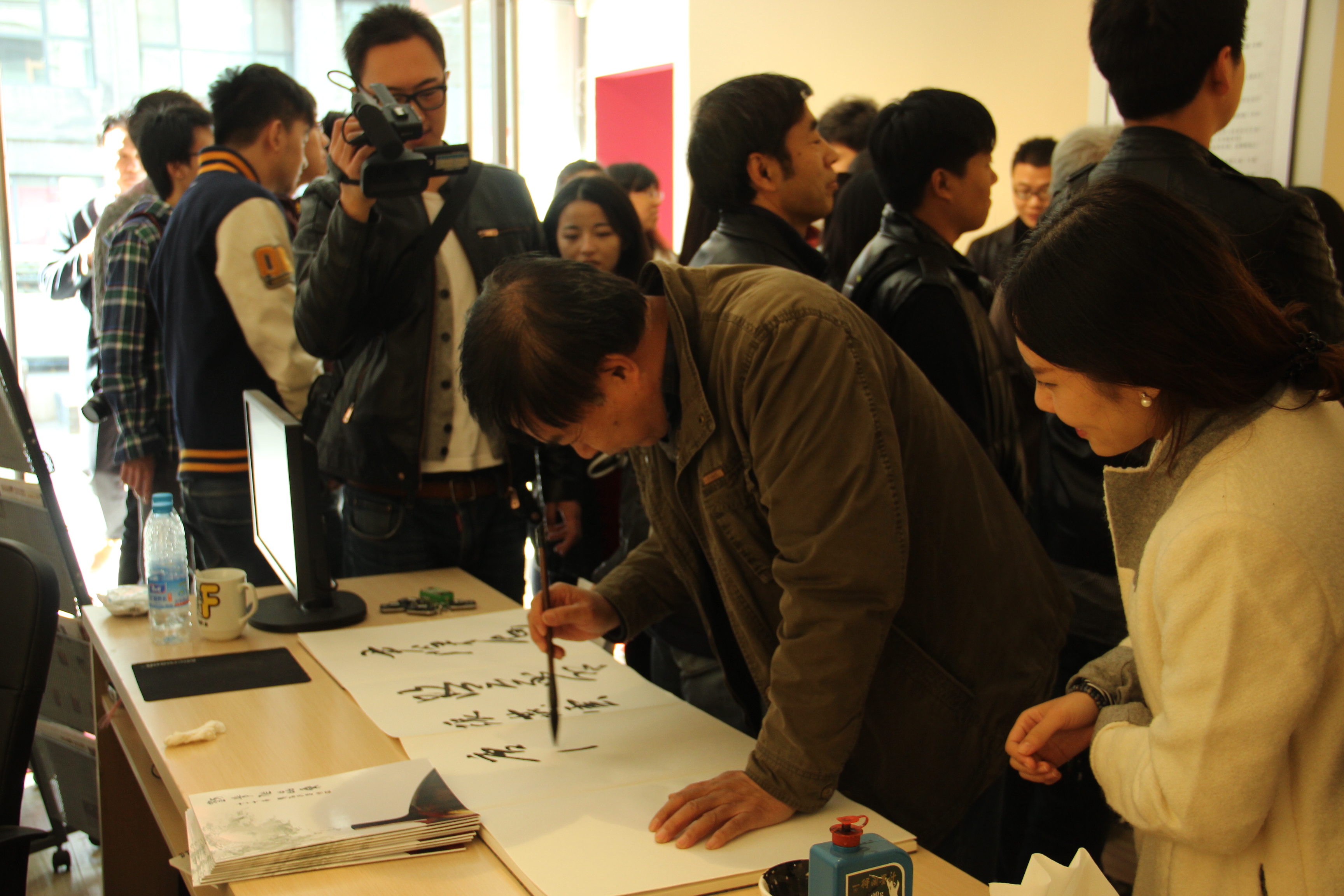 2014刘光在天津美院，举办首次个展5