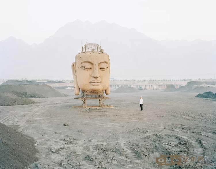 《煤厂里的佛像》 张克纯 2011年