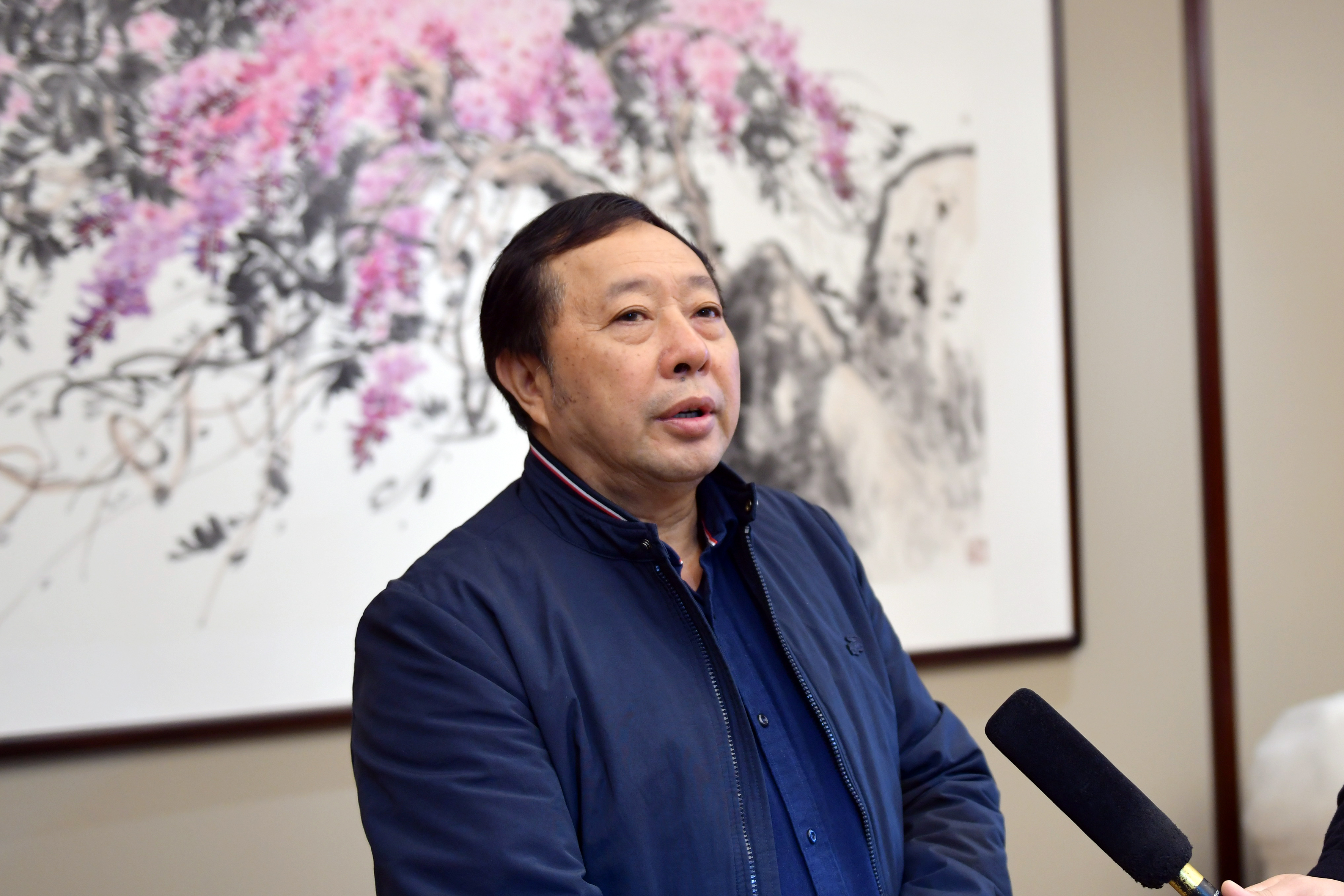 中国书协吴东民副主席谈李俊的书画艺术