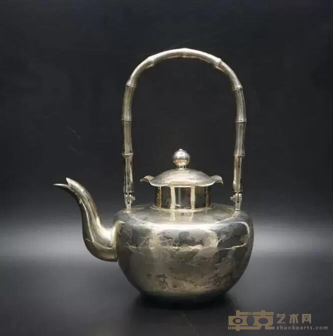 杨庆和款竹节提梁·荷叶盖·錾刻牡丹银壶