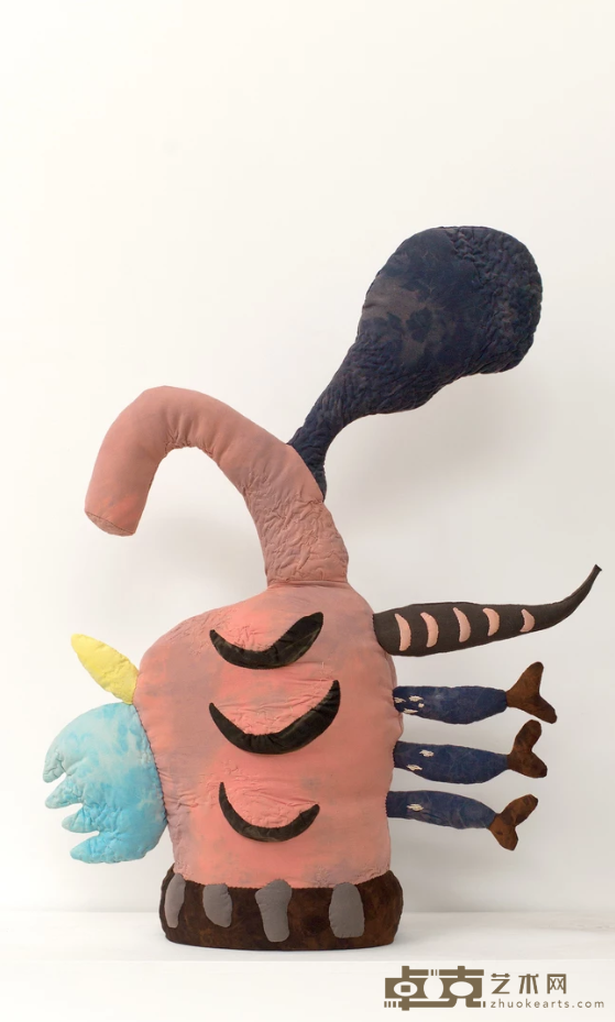 《我曾经以各种形态存在过之打破砂锅问到底》 张天幕 109x86x31cm 2020年 棉布、填充棉、铁丝、发泡胶