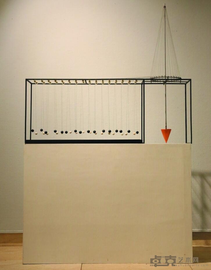《动态实践设计》 汤杰 250x118x110cm_6 2014年 综合材料
